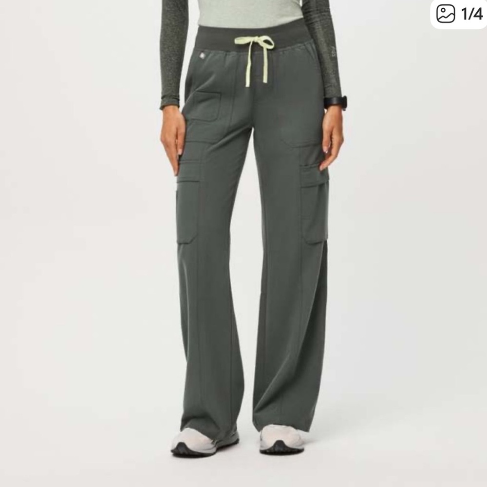 Figs Bonsai Cargo Scrub Pant